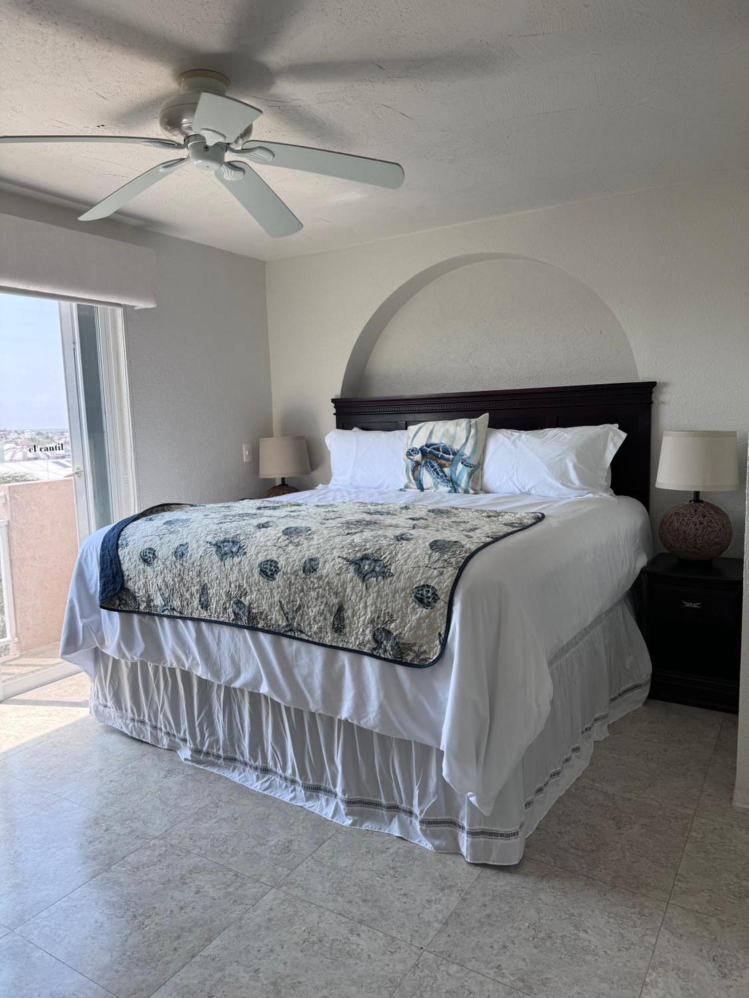 Apartment The Queen Of - Urban Empire En-suite View - For Couples In Mind Cozumel